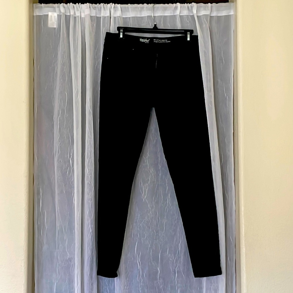 Wassio Denim Mid-Rise Black Jeggings